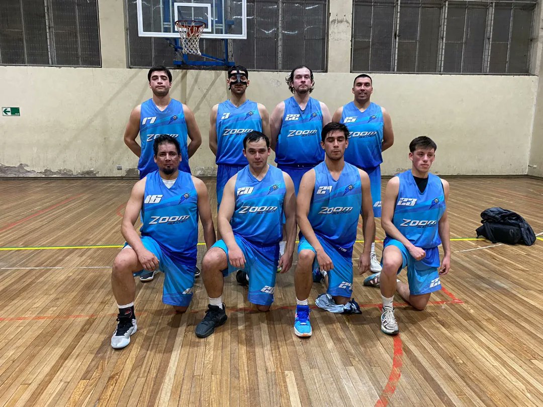 basketzoom's tweet photo. 🏀⛹️‍♂️️⚡ Campeonato de Basquetbol Canadela 2023. Varones Todo Competidor.
🔷️Triunfo de Zoom vs Purén.  
En el Gimnasio Municipal de Angol.

#canadela 
#angol 
#malleco 
#Baloncesto #lacelestedemulchen
#masculino
#femenino
#losangeles
#dalezoom #asobas #biobio #chile #basket2023 https://t.co/6bt61zxY3t