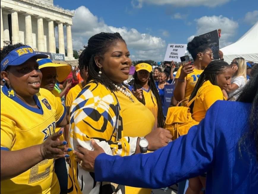 SGRhoCentral's tweet photo. This past weekend, many community leaders, decision makers, activists and fellow D9 members March on Washington. SGRho is honored to have been a part of the 60th anniversary of this historic moment. 

#MarchOnWashington60 #MOW60 #March60 #SigmaGammaRho #GreaterWomenGreaterWorld https://t.co/wEi2HftMvy