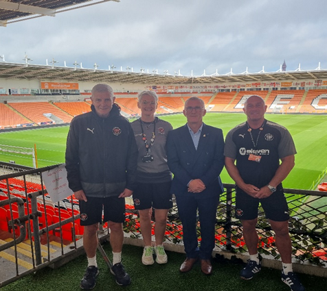 AmyPondDWP's tweet photo. DWP visiting Blackpool Corner Flag to see what support we can provide to Blackpool Veterans 🙌

They are supported through funding from the Armed Forces Covenant Fund and Veterans Foundation, a wide range of programmes are available to the Veteran Community 👏 https://t.co/WrziUlxb1S