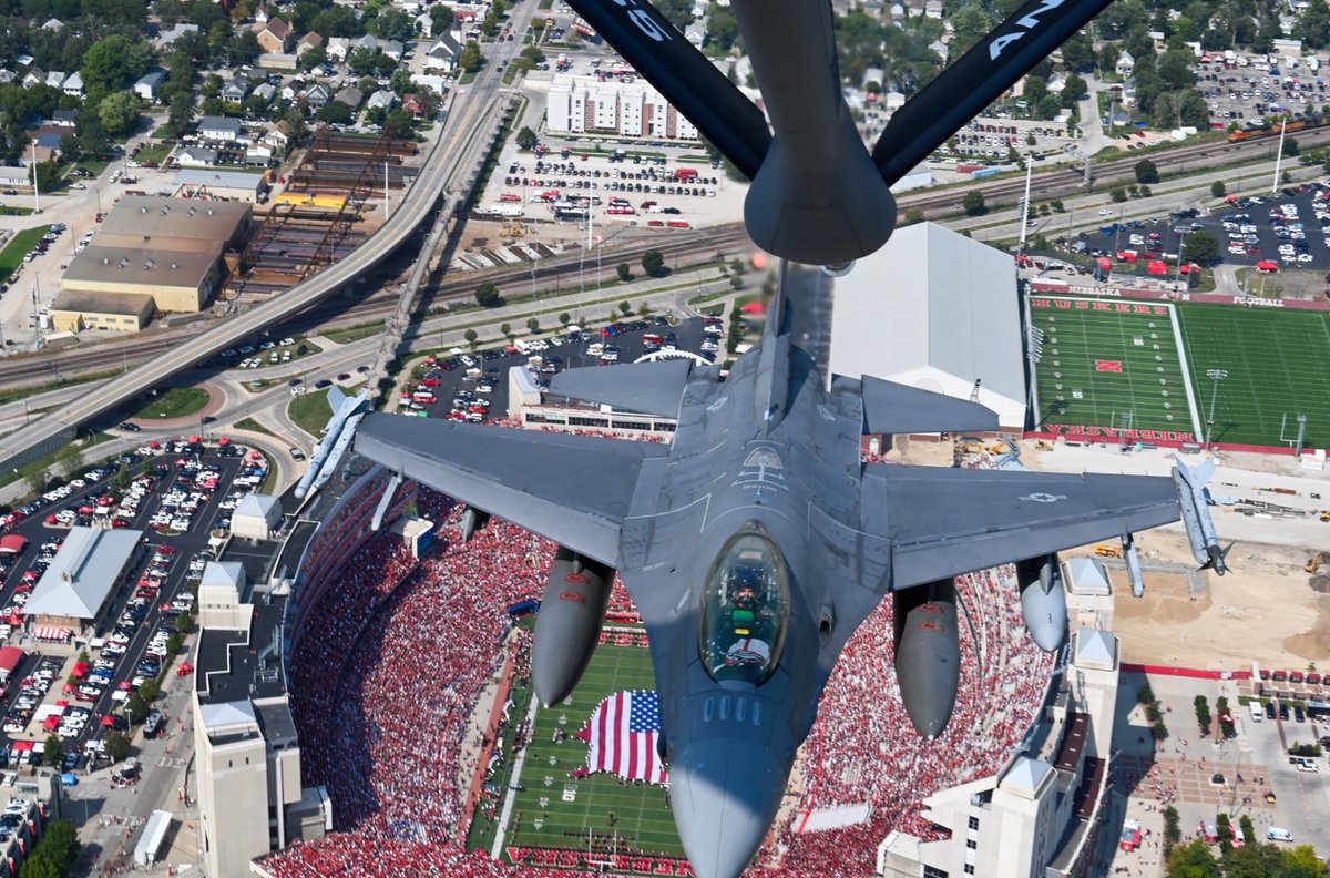 Show continues✈

The Hustlin Huskers and the 114th Fighter Wing will be flying in formation over Memorial Stadium tomorrow for the record breaking @Huskervball game! Stay ready!

#NEGuard #HustlinHuskers #NationalGuard