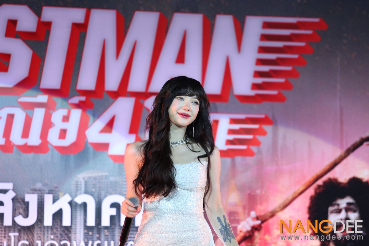 Nangdee's tweet photo. #พลอยชมพู ขึ้นโชว์เปิดงาน #GALAPostmanไปรษณีย์4โลก

#Postmanไปรษณีย์4โลก
#jannineweigel
#Nangdeedotcom https://t.co/YuVGgti0sz