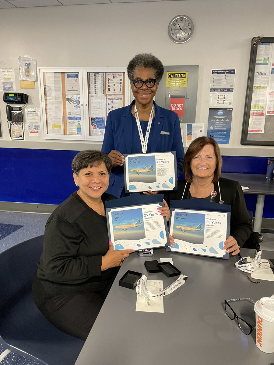ewrstacey's tweet photo. Celebrating 25 years of service. Maxine Golonka, Teresa Arena and Elizabeth Watson. Thank you ladies I appreciate all that you do! @weareunited @csarkari @Jordan_Bykowsky @MalkowskiAneta https://t.co/X90EOgNSjM