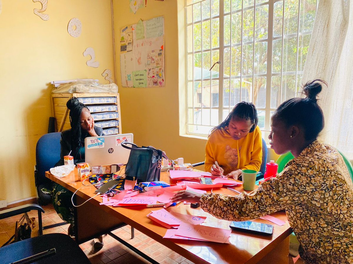 YessmalawiG's tweet photo. "Behind the scenes: Crafting the perfect experience. Every detail matters as we meticulously prepare for the upcoming activity. From brainstorming to setup, our team is dedicated to making this a memorable moment. Stay tuned for the big reveal!
#ActivityPrep #CreatingMemories" https://t.co/dY11fsQpt8