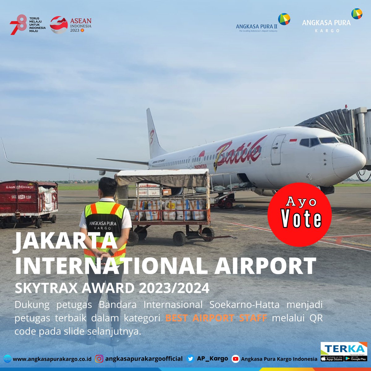 AP_Kargo's tweet photo. Hai #InsanAPK! Ayo dukung petugas @soekarnohattaairport menjadi petugas terbaik dalam kategori Best Airport Staff pada ajang Skytrax Award 2023/2024 dengan cara scan barcode pada slide selanjutnya.
#PrideofIndonesia
#JakartaInternationalAirport
#angkasapurakargo
#APkargo https://t.co/U9KZPCIpZQ