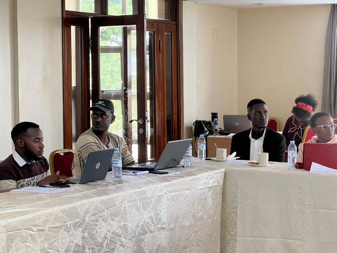 Are journalists doing enough to follow up the extractives industry to enhance the national DRM efforts/fiscal justice

The conversation is on and the question is how are journalists holding the private  companies and gov’t accountable. 

#Tax4Dev
#DRM