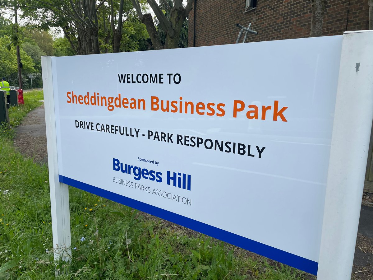 artdsigns_info's tweet image. With our expert knowledge, we ensure that we guide you on the best way to get great results for your #business with all our #signage, #vansignwriting, and #wrapping projects. Click on the link below to read our blog showcasing our capabilities bit.ly/3KW90mX
#ArtDSigns