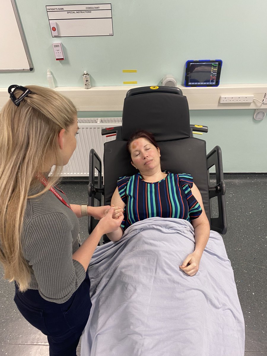 Mulage madness for a Tuesday morning! <a href="/peterthesimtech/">Peter McCulloch</a> using his skills to give <a href="/emmawsimulation/">emma williams</a> a bruise for their live actor scenario for IMT drs. Nothing like jumping straight back after a bank holiday!