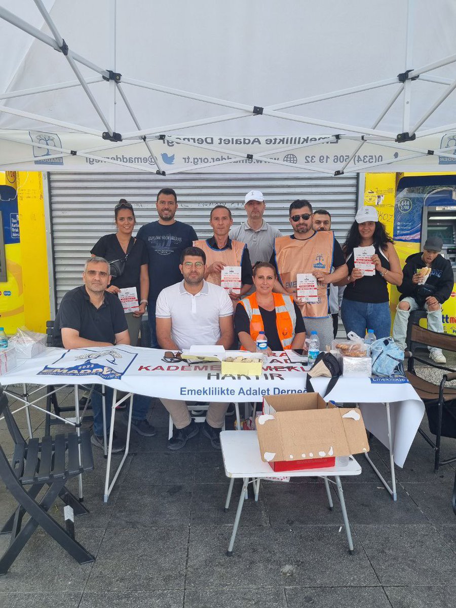 Buraklegal00's tweet photo. Kademe onun için mücadele edenlerin hakkıdır!!!

#Kademe2000LerinHakkıdır https://t.co/A2OWKnJuhI