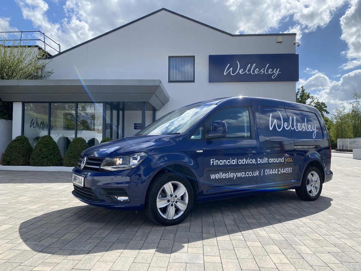 artdsigns_info's tweet image. With our expert knowledge, we ensure that we guide you on the best way to get great results for your #business with all our #signage, #vansignwriting, and #wrapping projects. Click on the link below to read our blog showcasing our capabilities bit.ly/3KW90mX
#ArtDSigns