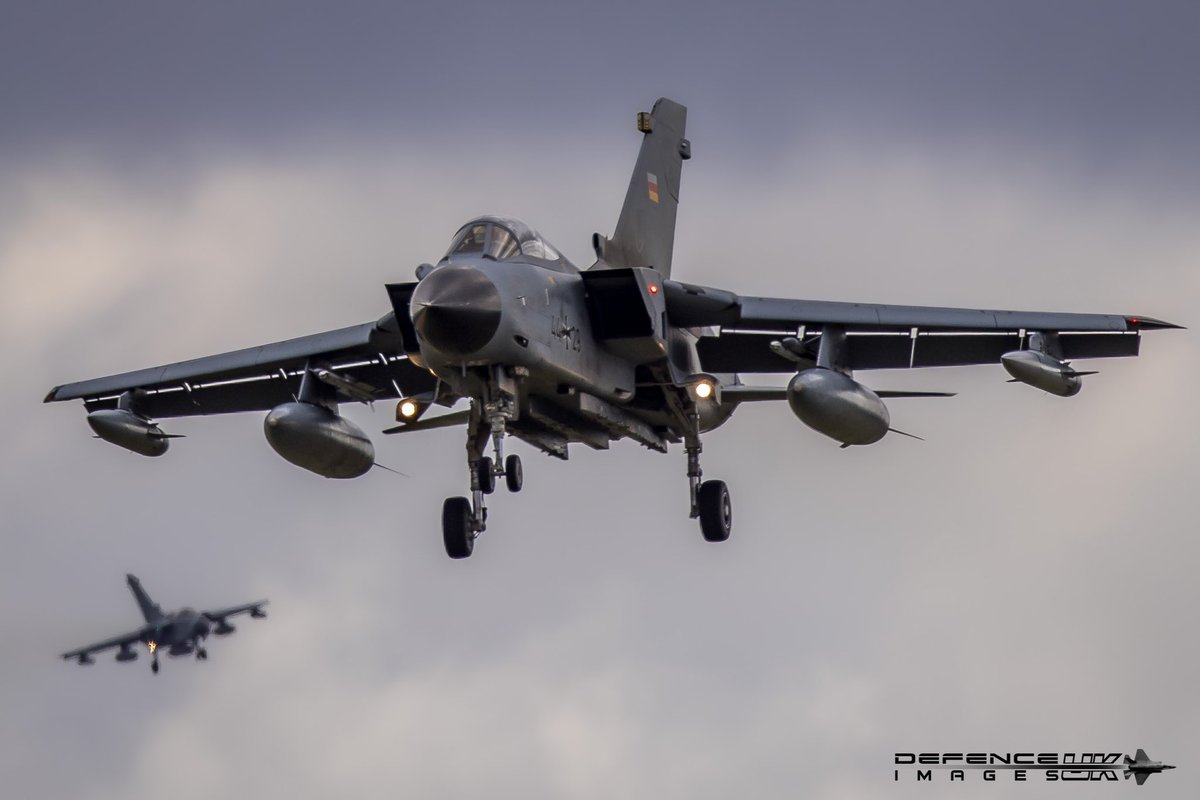 Type: Panavia Tornado IDS Unit: German Air Force 🇩🇪 Reg: 44+29 Loc: RAF Fairford Date: 12-07-23 @Team_Luftwaffe @airtattoo @scan_sky @air_intel #tornado #jetfighter #germany