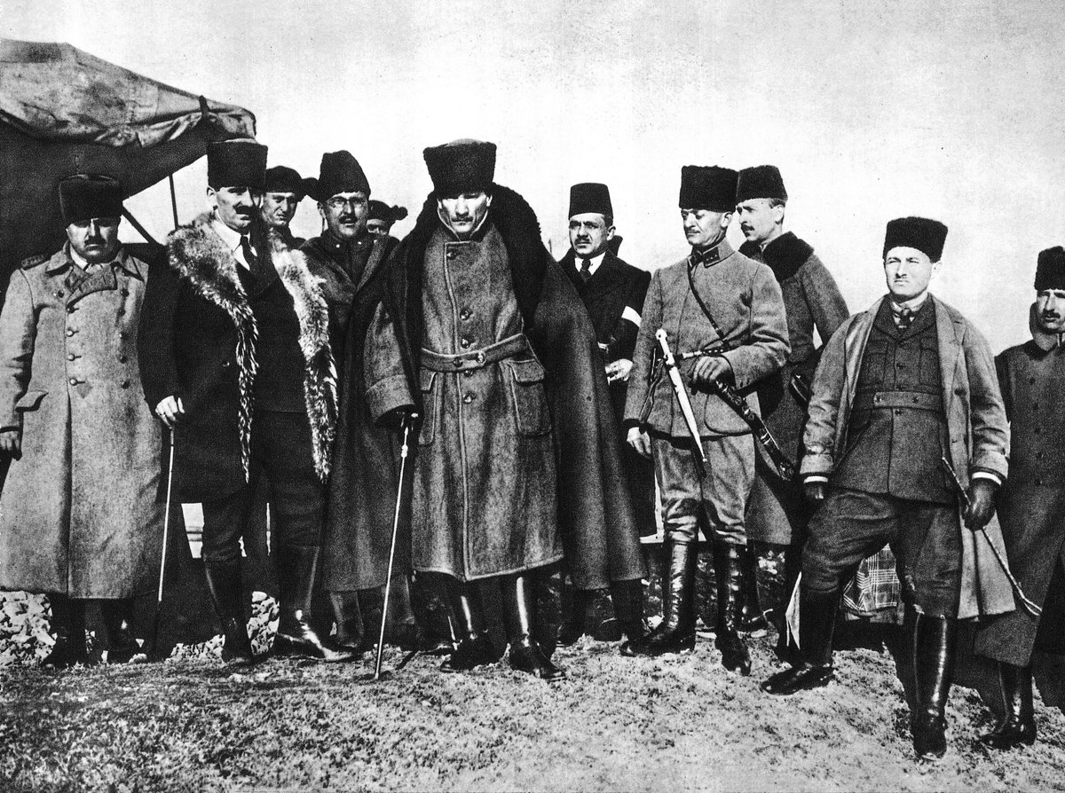 wannamovie's tweet photo. 30 Ağustos Zafer Bayramımız kutlu olsun! 

Başta Ulu Önder Mustafa Kemal Atatürk olmak üzere istiklal mücadelemizin tüm kahramanlarını saygı ve minnet ile anıyoruz. https://t.co/vzmSW3XUYv