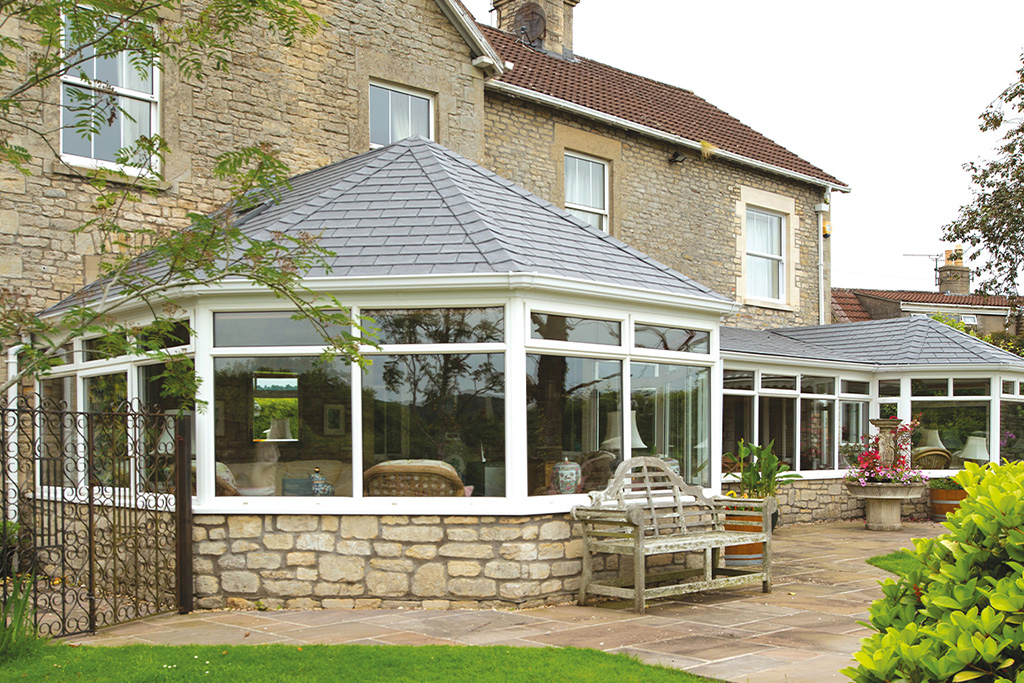 Guardian_W_Roof's tweet photo. Tired of a hot conservatory in the summer and chilly conditions in the winter? Choose a #warmroof replacement instead of temporary blinds. Our Guardian Warm Roof improves insulation and creates a year-round usable space.
Learn more: https://t.co/L6LmHSIc2f
#EnergyEfficientRoof https://t.co/8zu5Gp9Rsl