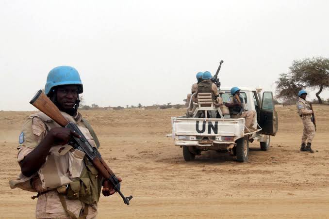 jcokechukwu's tweet photo. BREAKING: Under immense pressure to โpack and go,โ the UN forces in Mali have hastily withdrawn from the country.
Report:
The United Nationsโ peacekeeping mission in Mali has sped up its withdrawal from the city of Ber in the north after a surge in fighting.
The UN mission, known as MINUSMA, said in a statement on Sunday that โdeteriorating securityโ had made its departure urgent. - AJ
SO, according to MINUSMA, the UN forces withdrawal was brought forward (made to happen way earlier than initially scheduled) because security suddenly deteriorated in the Ber region where they were stationed and that put their Blue Helmets (UN soldiers) in danger. Thatโs what they claim to be the reason they had to leave early and hastily.
Also, Al Jazeera reports that in recent days, the Tuareg-led northern rebel alliance, called the Coordination of Azawad Movements (CMA), accused Malian forces and Russian Wagner Group troops of violating a ceasefire by attacking its forces near Ber. Of course the Malian government has a different account of what happened, saying the terrorist have suddenly gained steam and are attacking their forces, so Wagner and their army had to face them.
Letโs unpack. So, the new Malian administration comes to power and after cancelling the infamous โpact for the continuation of colonizationโ which colonial France forced its colonies in AFRICA to sign, they immediately asked French soldiers to leave. After that, they looked at the UN forces and realized they and the French soldiers are one and the same, so they ended the UN forcesโ nearly ten years mission in their country and asked them to โleave immediately!โ
UN mission claimed they were there to assist France in eliminating rebel groups that have made life a living hell in the Sahel country. The military administration in Mali doesnโt think so. The Malian population didnโt share that sentiment at all. Malians claim instead that the presence of these foreign forces have made things worse, even accusing French soldiers of aiding, abetting and arming terrorists and UN of providing cover for terrorists. UN and French soldiers deny these allegations.
When the Malian authority eventually asked the UN to join their French buddies in packing up and leaving the country, it was a hard pill to swallow for the UN. But they had to comply immediately. Malians celebrated this and China welcomed it, saying the west should learn to empower African countries to deal with terrorism and not sending their own forces on African soil to fight terrorism.
But reacting to the development, the US envoy to the UN lashed out at Wagner and Russia saying the UN mission was there to protect Malians from Al Qaeda and Wagner terrorists who terrorized the people and that it was unfortunate Mali was asking them out. France and pretty much all of the west fumed at the development.
Meanwhile, Macron has praised the French Ambassador in Niger who refused to leave the country after he was asked to leave. The so called Ambassador is practically under house arrest but he refuses to leave and Macron calls that โheroicโ saying France doesnโt recognize the Tchiani - led regime in Niger. Many wonder what the difference is between Mali and Niger that the French agreed to leave in Mali and Burkina Faso under similar circumstances, but now refuse to leave in Niger.