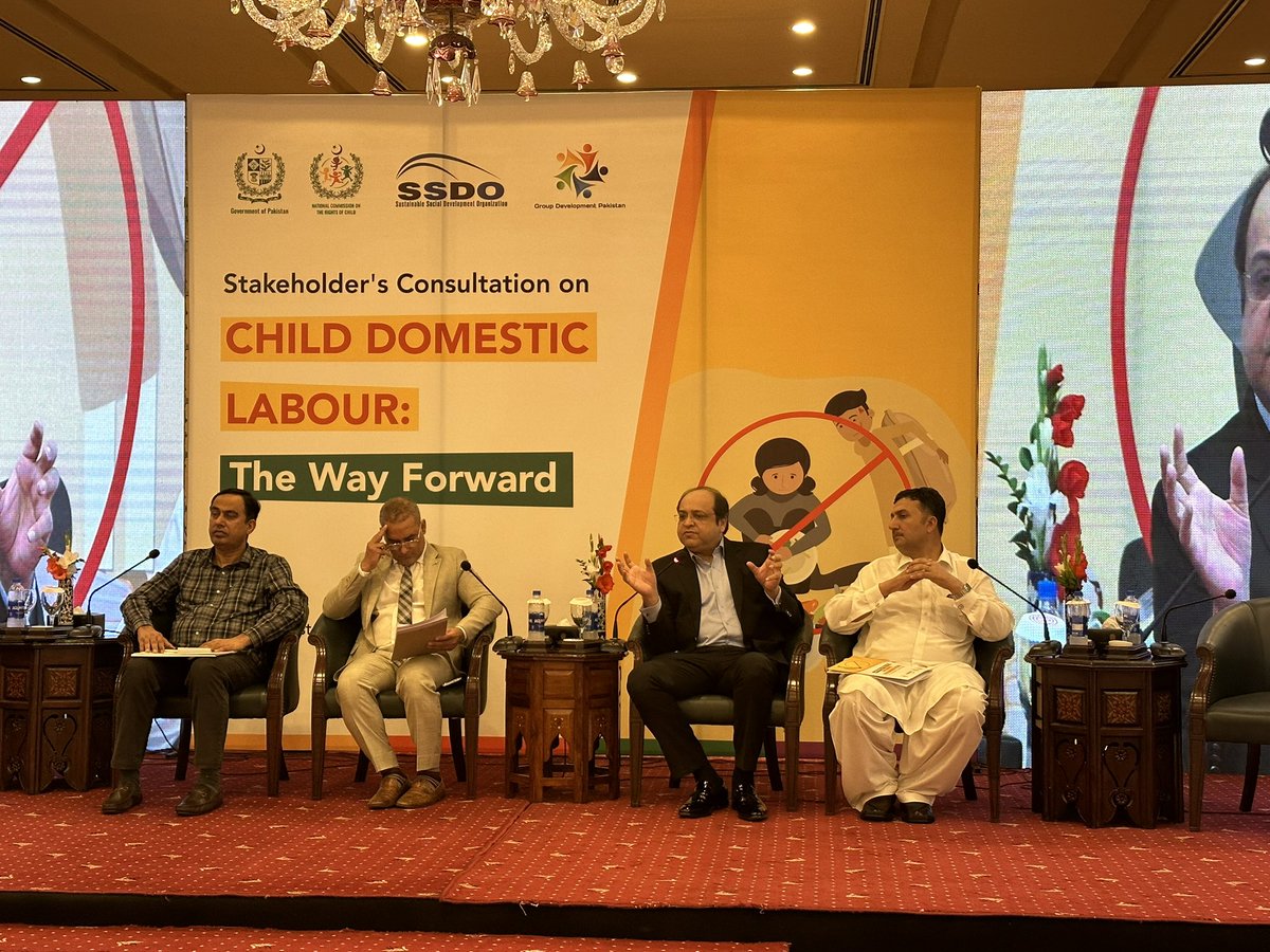 hassan_takkar's tweet photo. Faiz Ul Hassan, General Prosecutor Sindh, emphasizes the crucial role of well-equipped prosecutors in delivering effective justice. Strengthening their capacity is a key step towards a more just and fair legal system. #JusticeForAll #LegalReform
@valekhan @imrantakkar @gdpakistan https://t.co/xuCU27ieva
