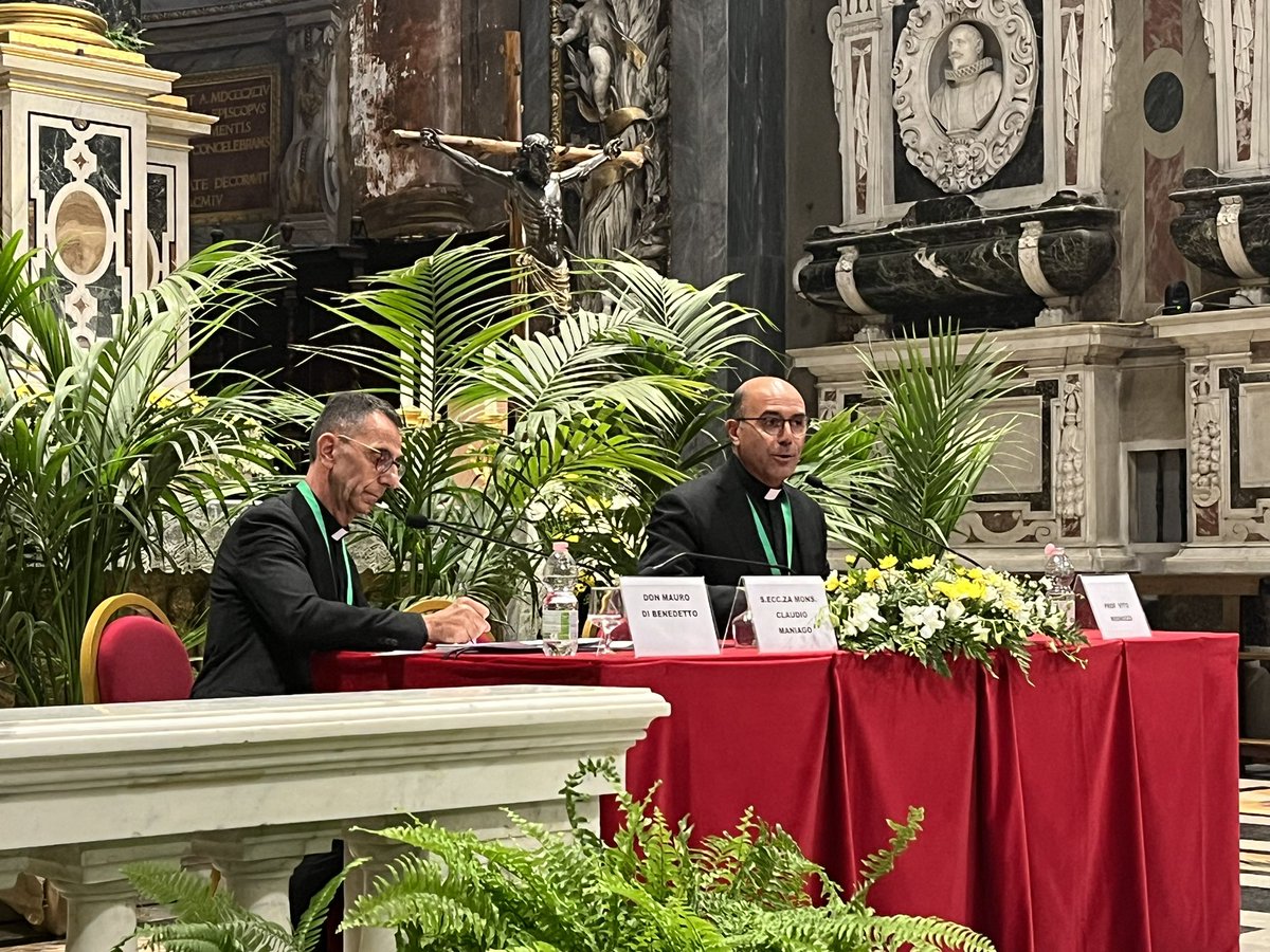 Don Vito Mignozzi relaziona alla 73ma #SettimanaLiturgicaNazionale del #CAL a #Chiavari