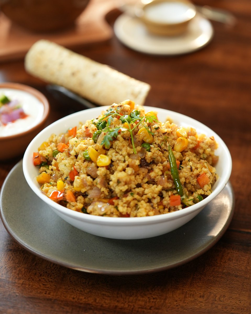 SanjeevKapoor's tweet photo. Duvidha mein na uljho… dono banao kush raho!
Check out both recipes link below:
Mix Vegetable Proso Pulao:
https://t.co/IK2xrd3F7s
Chicken Proso Frankie:
https://t.co/Xh40tvoQBQ
#Sanjeevkapoor #SanjeevKapoorKhazana #MilletKhazana #Prosomillet #Proso https://t.co/A3dEgErMzS