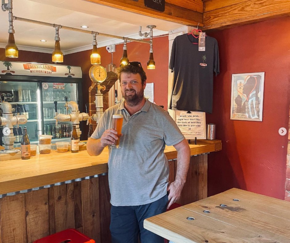 'Obviously, Shaun found the Micro Brewery first 😆'
#CraftBeer #MicroBrewery #LocalBrews #TsitsikammaBeer #TsitsikammaVillageInn #BeerLovers #GrainToGlass #BeerTasting #BeerBrewing #CraftBeerCommunity #Marilyns60sDiner #TsitsikammaMicroBrewery
tsitsikammavillageinn.co.za