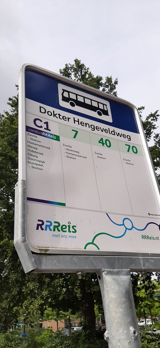 martreijn's tweet photo. Hoi @RRReisOnline . Weten jullie dat de 301 bij deze halte nog C1 heet....? https://t.co/DpWbtBMT5L