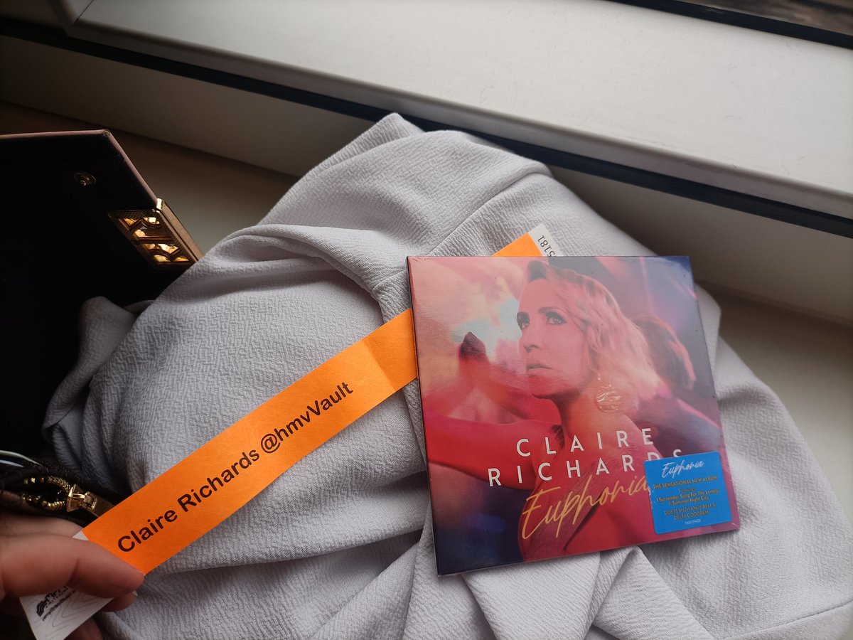 Fayzer1987's tweet photo. On our way @_ClaireRichards https://t.co/5UO9rb8lEm