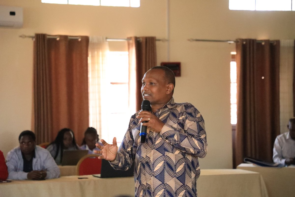 REMA_Rwanda's tweet photo. REMA &amp; @Rwanda_Edu are conducting training sessions on sound management &amp; handling of chemical wastes

The training was organised for science lecturers, teachers &amp; lab managers using chemicals &amp; tools generating hazardous wastes in secondary schools &amp; higher learning institutions https://t.co/Jdqap4idSa