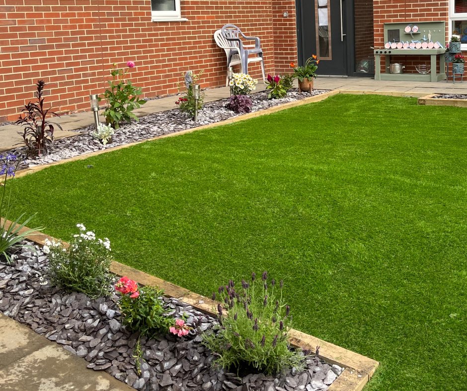 AdmiralLife's tweet photo. The Household Claims team recently used their #impacthours to transform a community refuge garden with @LlamauUK to provide a more relaxing environment for the women and children there. The team also raised £6,000 from generous donations and fundraising. Good work team! https://t.co/Mk59kO099F
