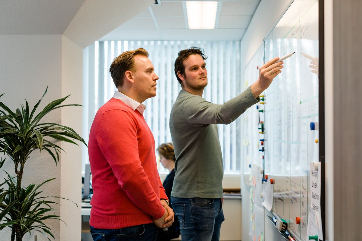TimonDichterbij's tweet photo. Heb jij oog voor duurzaamheid, veiligheid en onderhoud van gebouwen? Timon zoekt een coördinator Gebouwenbeheer 🏠 en Veiligheid.  #vacature #werkenbij #coördinator #jeugdzorg #werkdatjeraakt

https://t.co/AwUKYddO6Q https://t.co/RNBVClZBwN