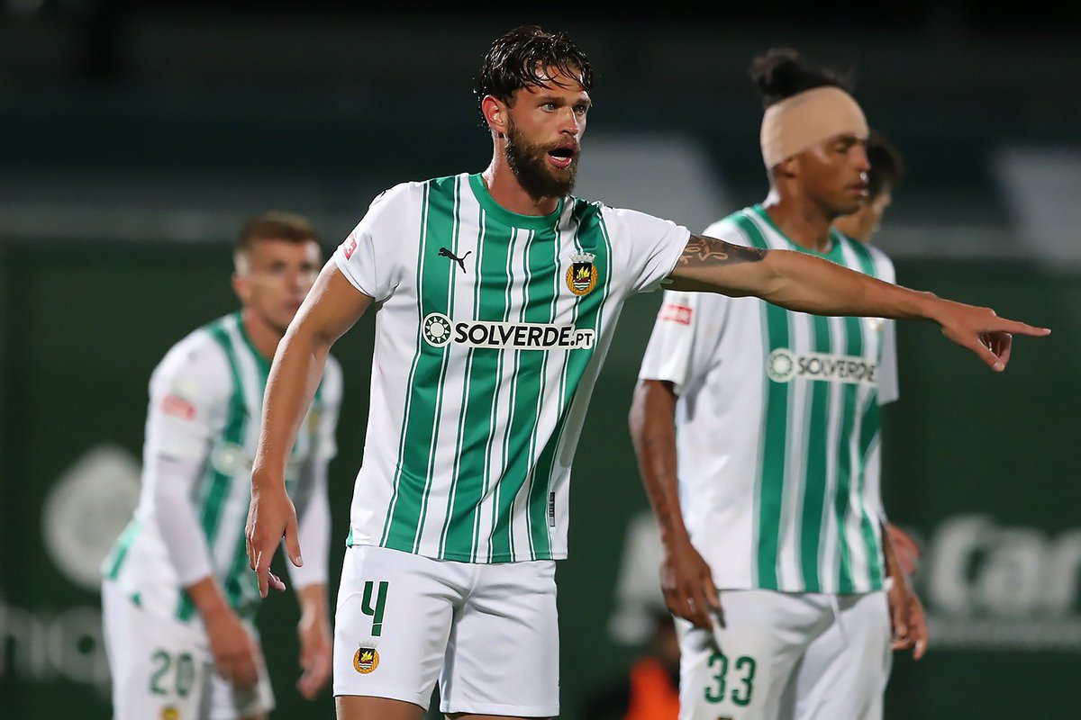 PWILLIAM97's tweet photo. @RioAve_FC https://t.co/K2Kfgla8lj