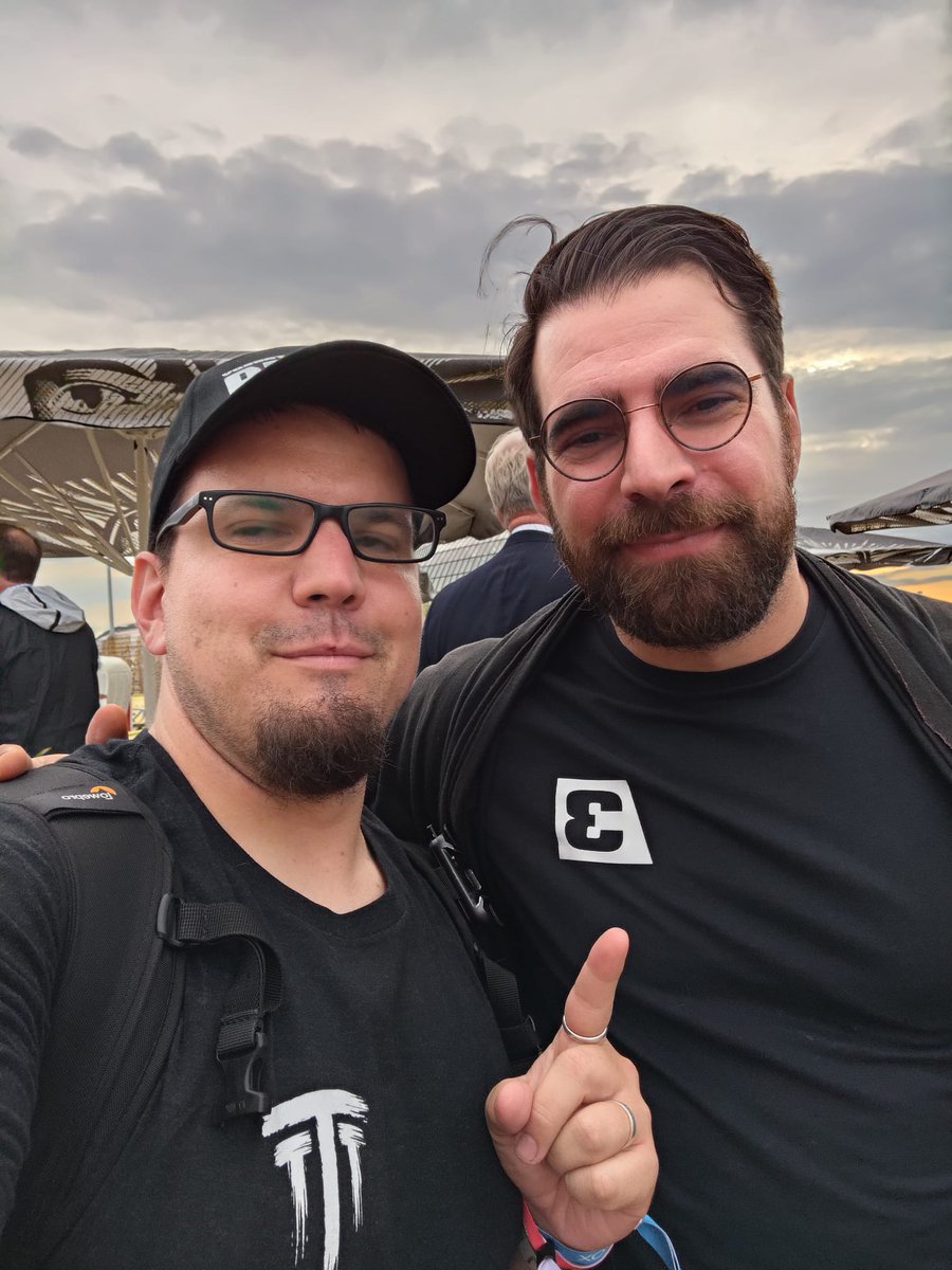wir hatten ein großartiges Interview mit <a href="/almirlisto/">Almir Listo</a> zu <a href="/PAYDAYGame/">PAYDAY</a>. Thank you! 
watch the whole thing here: youtube.com/watch?v=aQBUrn…