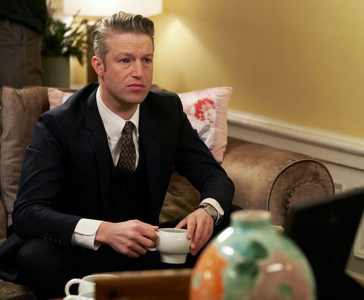Carisi. ( Parody ) (@attentivelawyer) on Twitter photo 