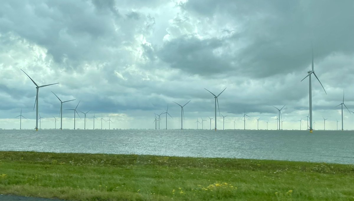 FleurAgemaPVV's tweet photo. Industriegebied Nederland ☹️ https://t.co/ROC9U0xsBS