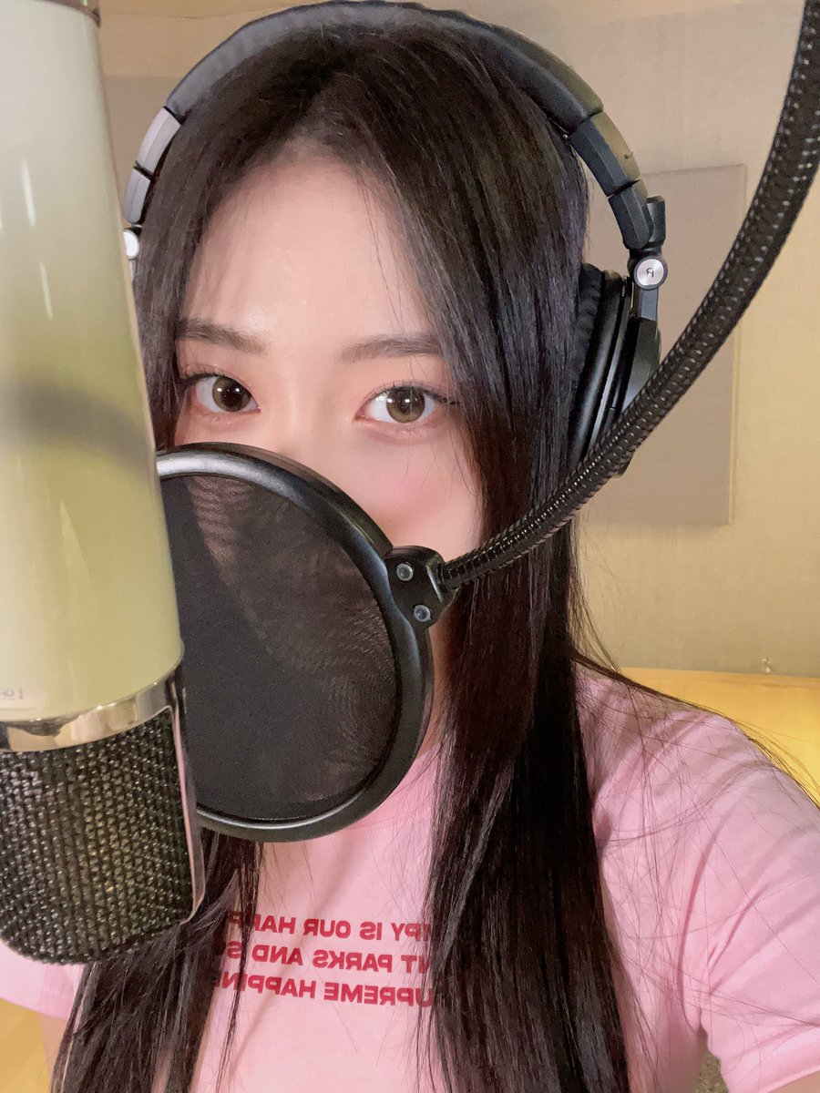 i had an activity today and i chose to wear this pinky t-shirt! i feel so soft eventhough the weather is hot, so i wanna give you my best selca wearing this pinky t-shirt. pink isn't my representative color, but pink still suits me well, right? 🎀