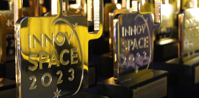 SPACERennes's tweet photo. 🏆37 #InnovSpace 2023 ! Agriculture de précision, réduction de l’impact environnement avec l’agro-machinisme, l’énergie, la sécurité sanitaire, des thèmes phares de ce palmarès 2023 à retrouver au #SPACE2023 https://t.co/iieHdEtRZs https://t.co/DIFOuCftJz