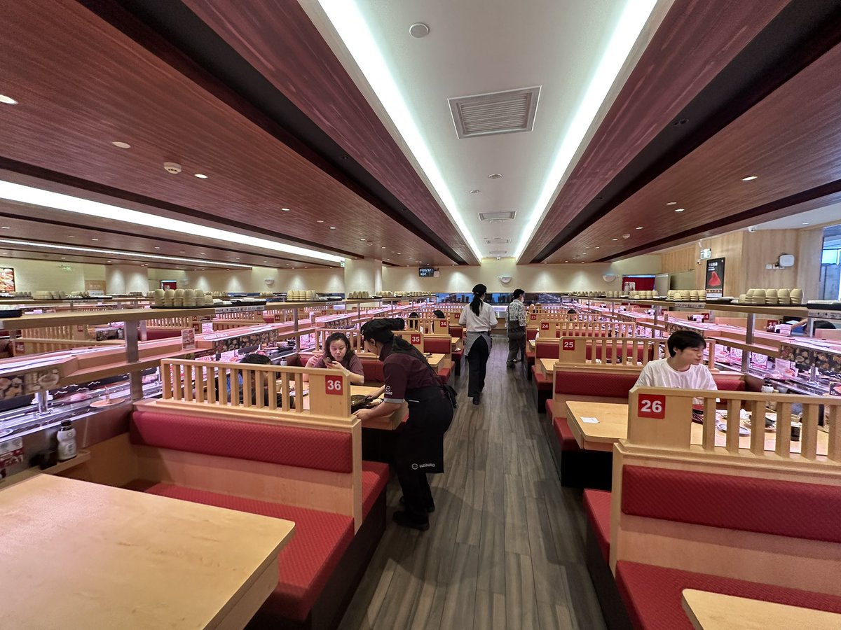 CathayanC's tweet image. 人不多，用餐体验更佳。说是汉口这边天街9月份要新开一家店，就不用跑汉阳去吃了。