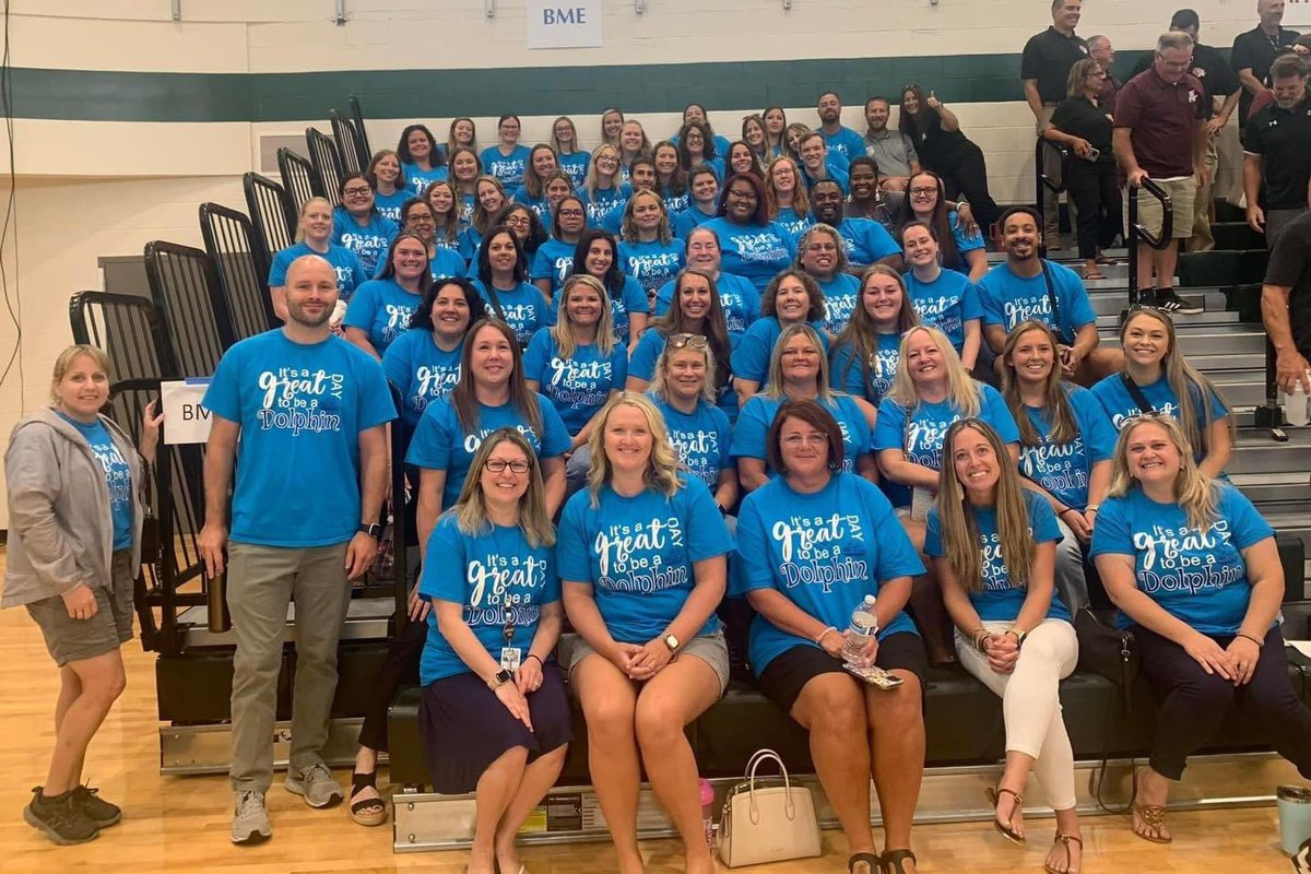 Day 1: Kicking off a new school year with the dolphin squad! #BMEdolphins #AppoShine