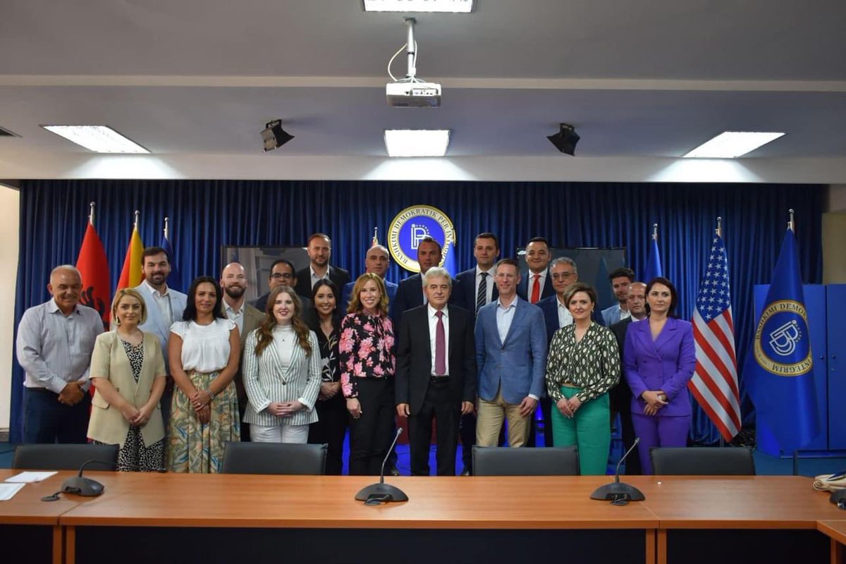 BekimRexhepi3's tweet photo. 🇺🇸
with the Leader Mr. Ali Ahmeti, and co-party colleagues, we met the American delegation from Ohio, Mississippi, Texas and Illinois, Mrs. Sarah Harbison, Mr. Noah Sanford, Mrs. Bride Sweeney, Mrs. Vanessa Tanner, Mr. Anthony Vega, Mr. Robert Williams and Mr. David Spector. https://t.co/9B8nWmtjNf