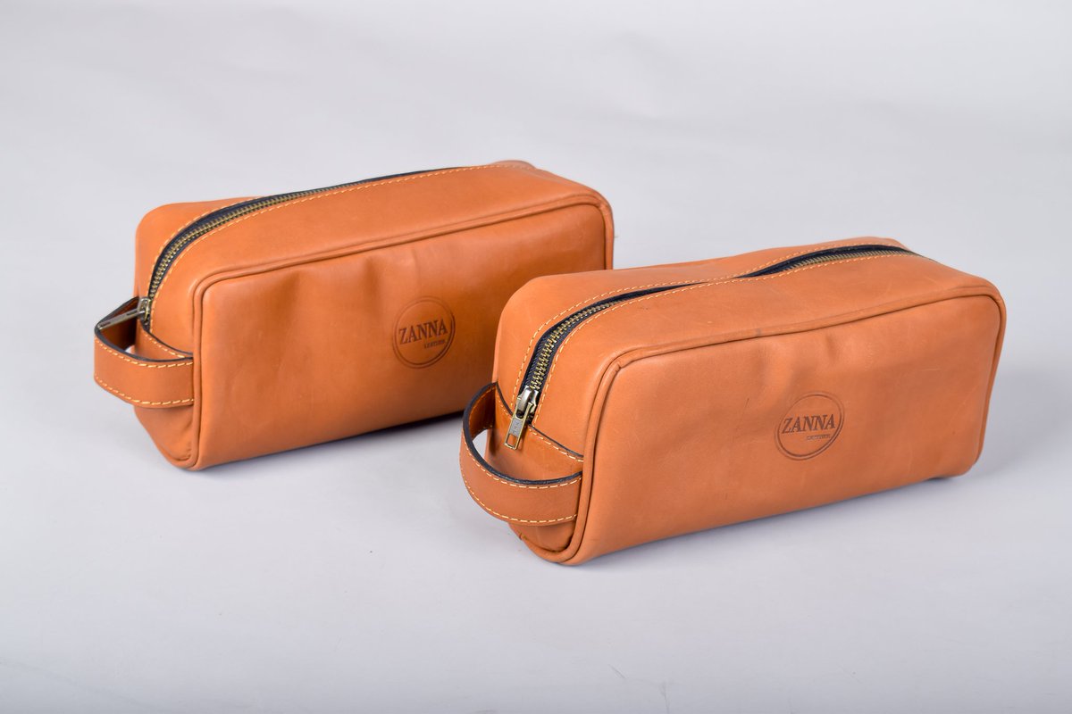 ZannaLeather's tweet photo. You can never go wrong with leather! Stay in style with our leather products that exude class and sophistication😎
President William Ruto Mpeketoni #KenyaVsUganda Jaswant Rai Moses Kuria Safaricom Kikuyus Melania Trump https://t.co/g8Nikk5nPX