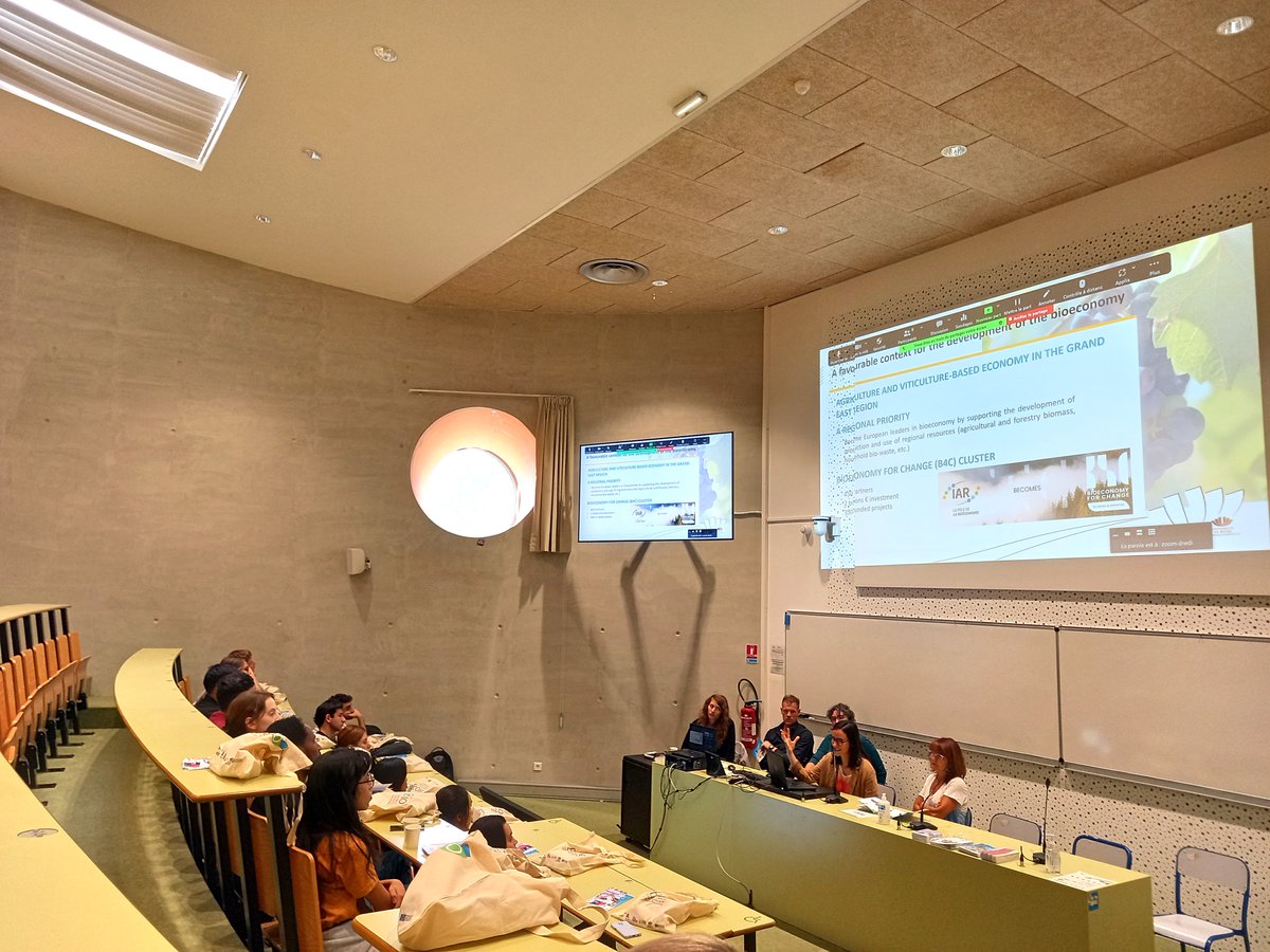 AgroParisTechRI's tweet photo. Yesterday at @universitereims, the 4th cohort of the Erasmus Mundus #Bioceb was welcomed for the start of the integration week. The students, who have come from all over the world, will begin their studies in Reims🥂
We wish them a successful new academic year🤗
#ErasmusPlus🇪🇺 https://t.co/ZhghWjkS6S