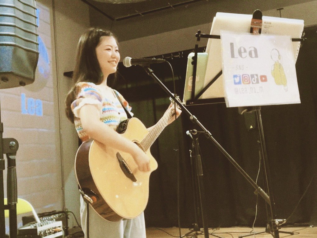 lea_01_m's tweet photo. 2023.08.27  Free Live !! 
@ アソビル横丁🏮

OLELAのおふたりを盛り上げるべく、初のフリーライブに挑戦しました！
PAもお手伝いさせてもらえてダブルで楽しかった✌️
あたたかい拍手をくださった���なさま、ありがとうございました‼️

⬇️YouTubeでダイジェスト映像公開中です
https://t.co/ijaIzGEzUV https://t.co/WMy5XLcrj9