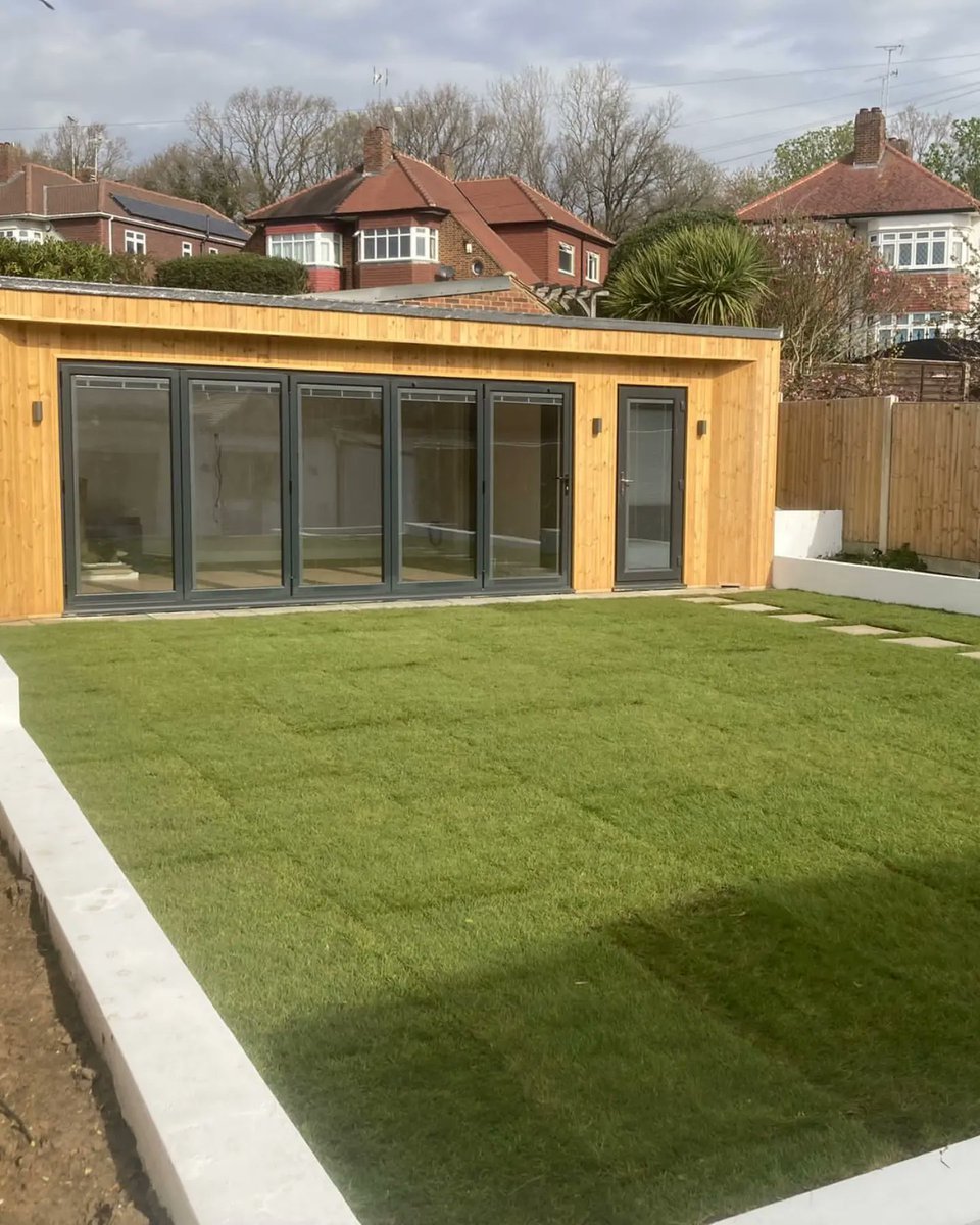 instaflameltd's tweet photo. Whatever you need help or advise with, we pride ourselves on ensuring you find the entire process efficient and stress-free.

✅ Kitchens 
✅ Fencing 
✅ Roofing 
✅ Bathrooms
✅ Renovations 
✅ Loft Conversion 
✅ Home Extensions 

☎️ 0800 051 9369
🌐 https://t.co/X1VWYBXrdE https://t.co/y4ARQBYSCB