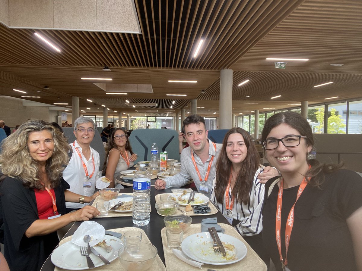 josemgpereira's tweet photo. The 20th Congress from @EurSocPhotobiol in Lyon is the great chance to share advances in the field of Photobiology as well as discuss new approaches by Research groups, master and PhD students from Europe and worldwide… and to see older and next generation of Photobiologists! https://t.co/NcvS0F7uTZ