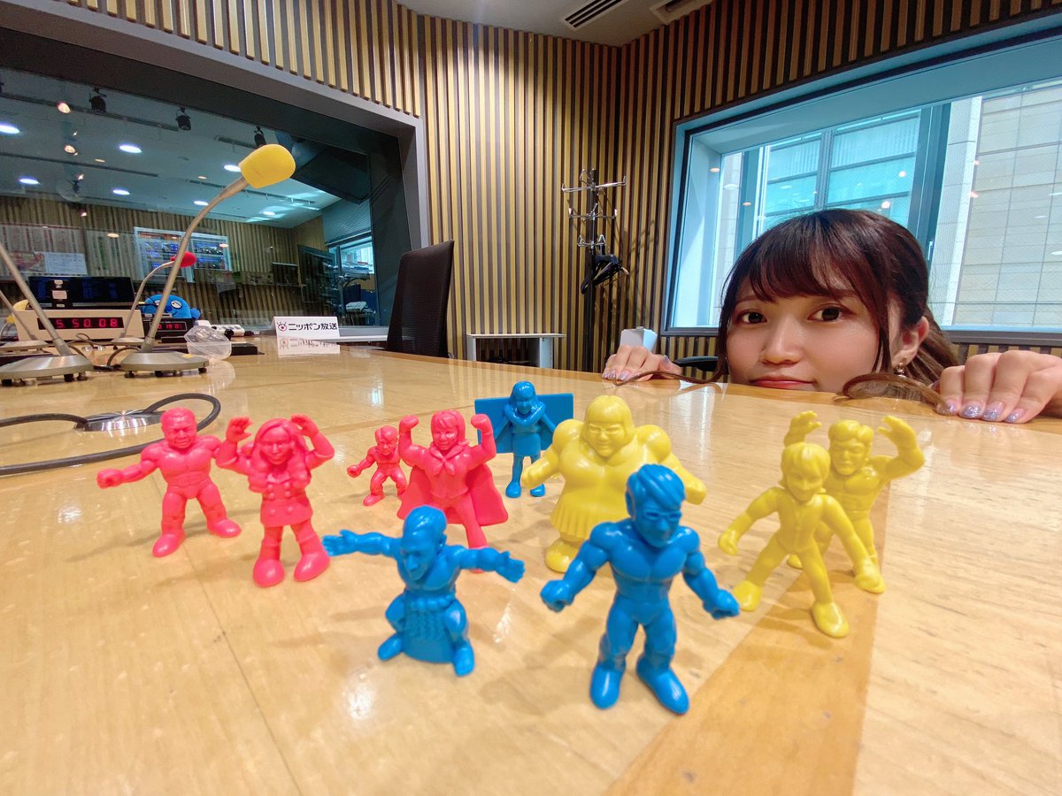 8月25日からスタートした 「ラジオショー #消しサカ フィギュア