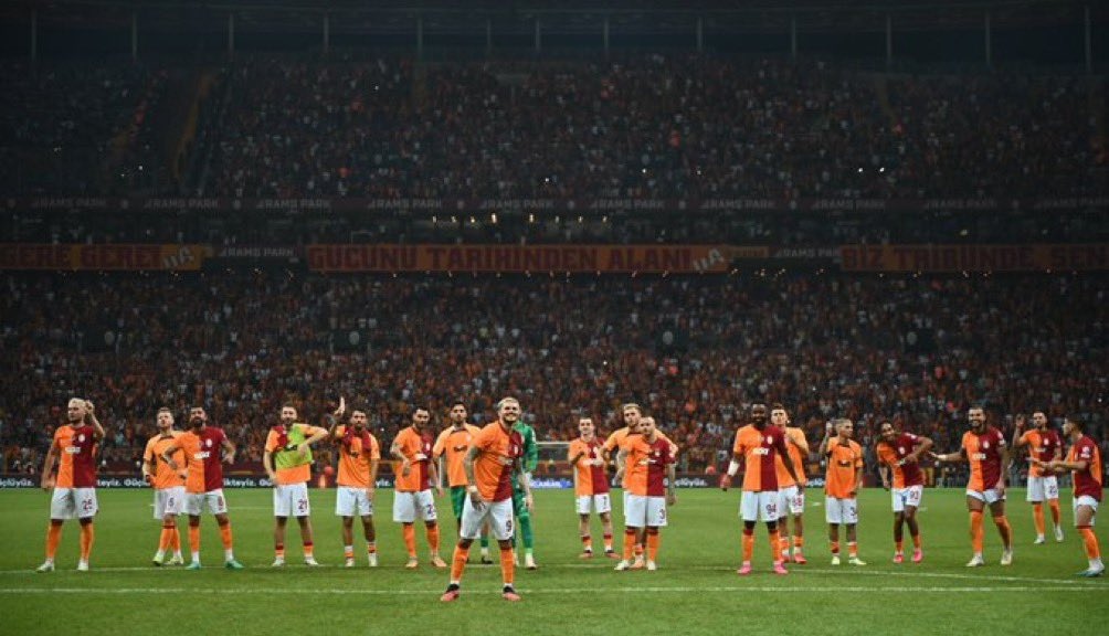 • Akşam Molde’yi eliyoruz.
• Şampiyonlar Ligi gruplarına kalıyoruz. 
• 25-35 M€ arası bir parayı kasamıza koyuyoruz.
• Sergio Ramos ve hayvan gibi iyi bir 8 numara alıyoruz.

İnnâ fetahnâ leke fethan mubînâ.