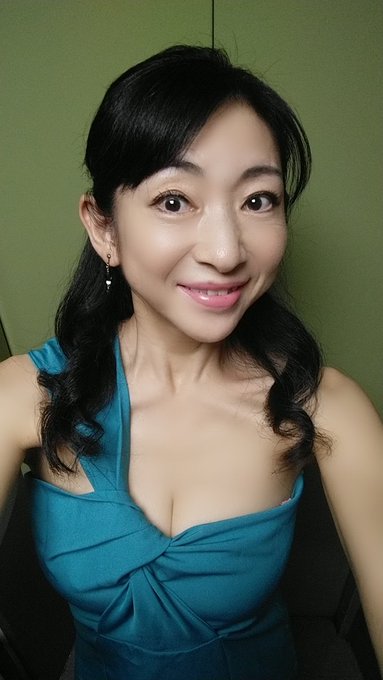 本日8/29(火)、新橋SHUNGA、出勤します🥂 遊びにいらしてね😉💕 https://t.co/BvdSQI2KwX