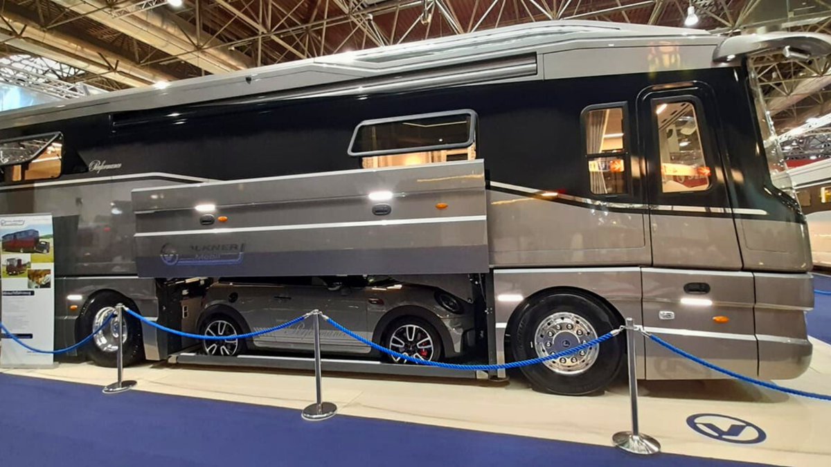 Goodbye Dusseldorf😢Super couple of days at Europe's largest outdoor travel trade fair <a href="/caravan_salon/">CARAVAN SALON</a>.😃 Some exciting news coming soon... #highlandcampervans  #campervan #caravansalon #vanlife #Motorhome #vanlifeeurope #rvlife #rvliving