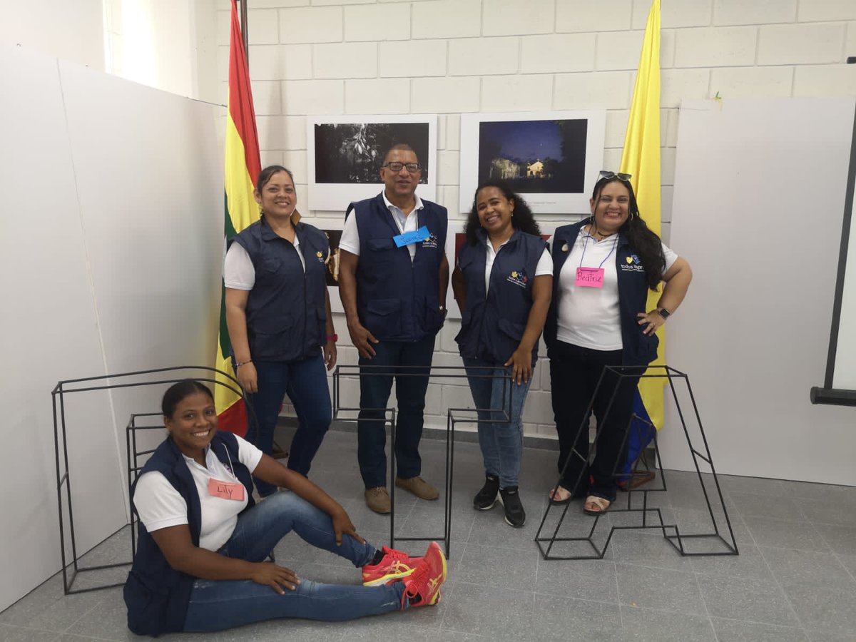 BEATRIZBERNAL26's tweet photo. En la IE Politécnico del Pozón trabajamos en CDA #Ver #Comprender  #Transformar y #Compartir #Trayectoriainicial #Trayectoriabàsica @PTA_Colombia @Marianella04 @EvelynAriza2 @rodolfonobo @LondonoYerry @JohanaCifuente5 @DIANAECHAVARRIA @agfre90 @ingridpcalderon @Daz4Grace https://t.co/5Gpr000v6I