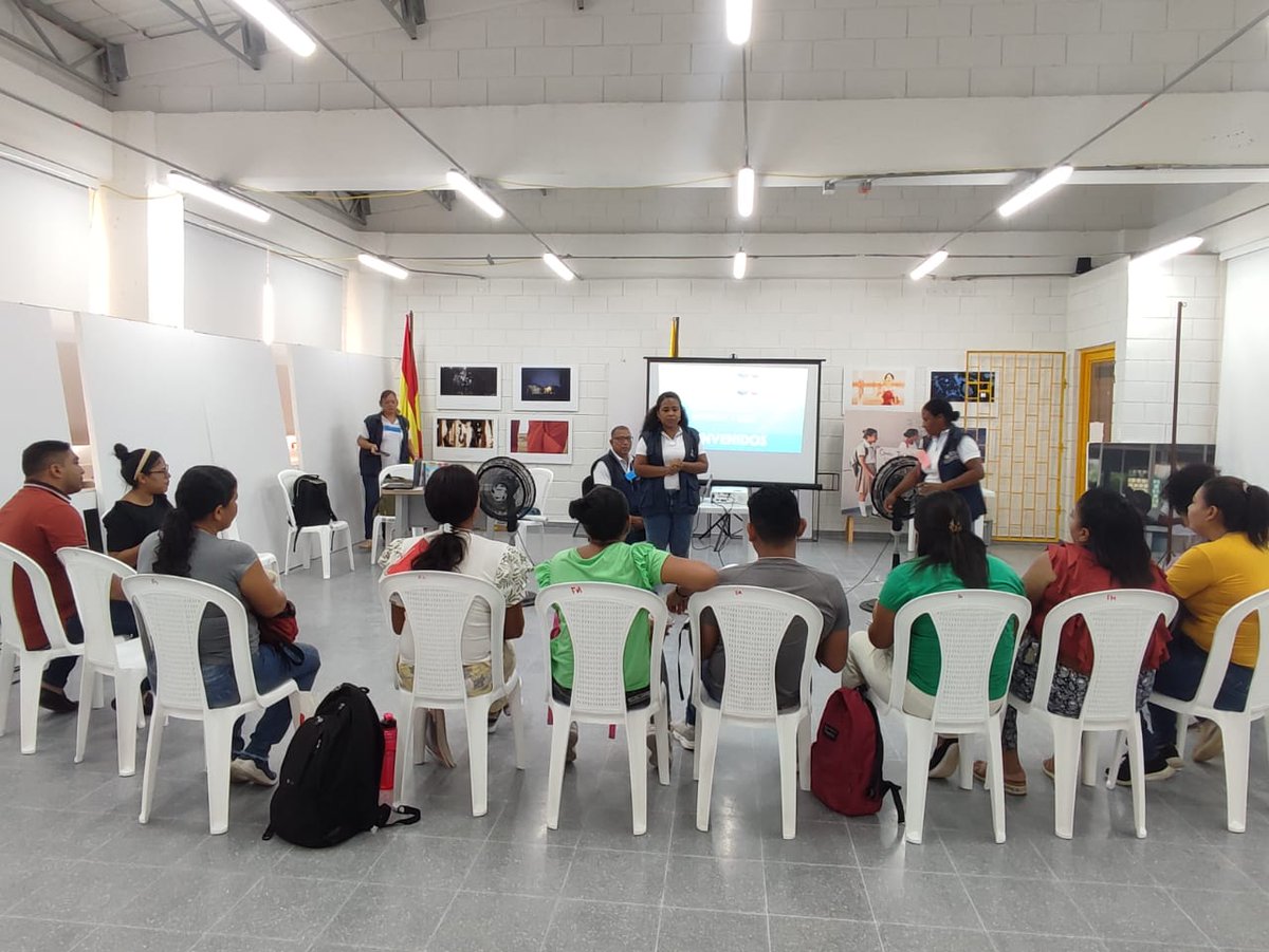 BEATRIZBERNAL26's tweet photo. En la IE Politécnico del Pozón trabajamos en CDA #Ver #Comprender  #Transformar y #Compartir #Trayectoriainicial #Trayectoriabàsica @PTA_Colombia @Marianella04 @EvelynAriza2 @rodolfonobo @LondonoYerry @JohanaCifuente5 @DIANAECHAVARRIA @agfre90 @ingridpcalderon @Daz4Grace https://t.co/5Gpr000v6I