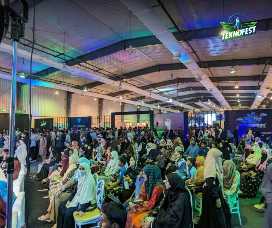 JamiatPK's tweet photo. Igniting Pakistan's digital future, @JamiatPK organised Pakistan’s Biggest Digital Tech Innovation Festival “TeknoFest Pakistan” 

From tech exhibitions by more than 50 Companies , policy discussions, robotic competitions, tech influencers meetup to  providing the students of 🇵🇰 to showcase their skills, the TeknoFest was truly Amazing, all designed to reshaping Pakistan’s digital landscape.

#IJTReshapingPAK