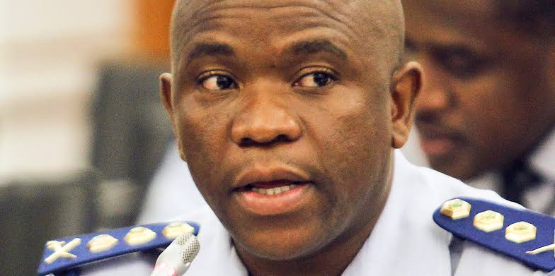 BREAKING NEWS:ALLEGEDLY

TAKE A PHOTO AND REPORT IT! 

'POLICE OFFICERS ARE NOT ALLOWED TO DO 'GROCERY' SHOPPING WHILE WEARING THEIR UNIFORM'

SAPS KZN (BOSS).
NHLANHLA MKHWANAZI