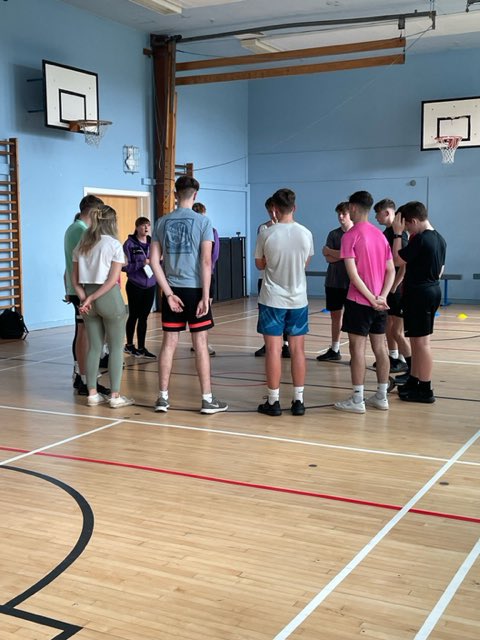 JenniferLeeAS's tweet photo. Great session with @McLarenHigh Sports Leaders on Friday delivering Early Years CPD. Fantastic engagement from everyone throughout. Have fun delivering to the nurseries. 
🏀🏈⚾️🥎🏸🏒🏅
@activestirling1 @ActiveSchoolStg https://t.co/rJdZ8SQ4rR