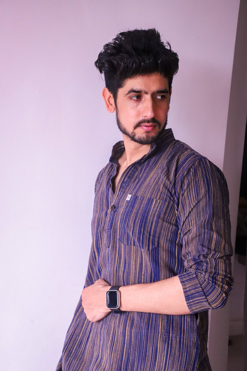 RahulPatyal9's tweet image. Tere Bin 🫣
.
##rahulpatyal 
#modelface #model #modelshoot #shooting #modeling #modelsearch #delhimodel #mumbaimodels #portfolio #portfolioshoot #stylefashion #style #eyelook #sideprofile #chandigarhmodels #looks #faceoftheday #handsomeboy #cutemodel #handsome #menstyle